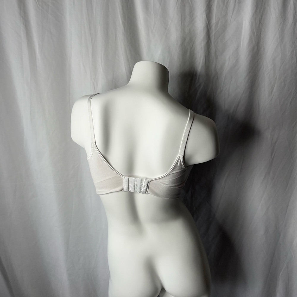 Warners® Dig-Free Comfort Band w/Seamless Stretch Wireless NUDE Bra -L - Picture 3 of 4